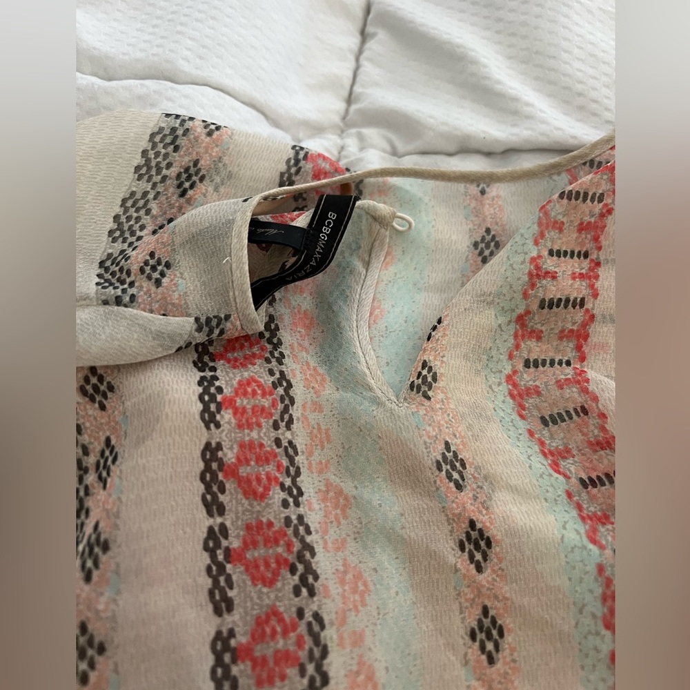Light boho like blouse Bcbg